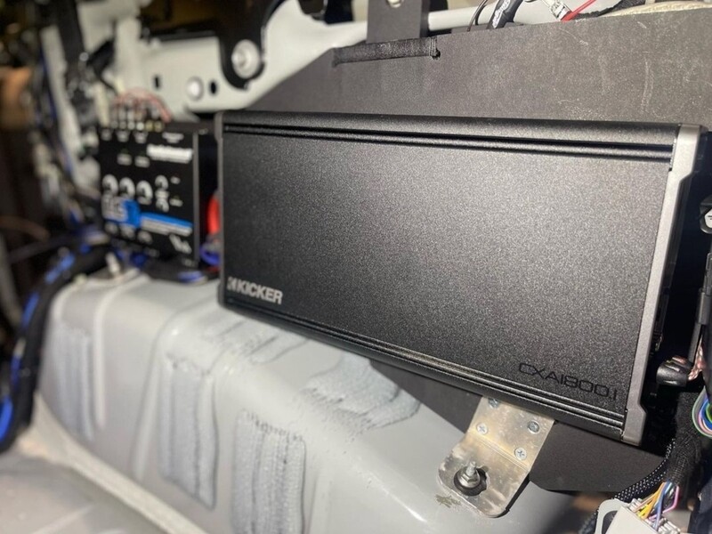 2021+ Ford Bronco amp rack