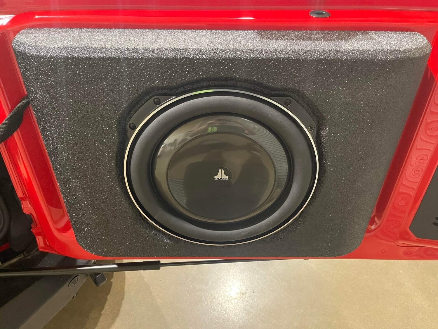 2021+ Ford Bronco Tailgate Subwoofer enclosure