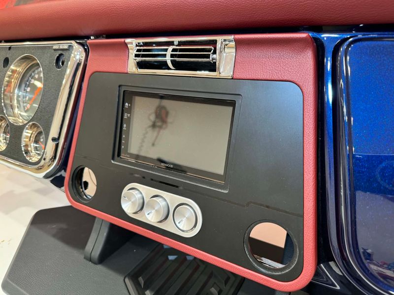 1967-1972 Chevy C10 Double Din Dash Kits.