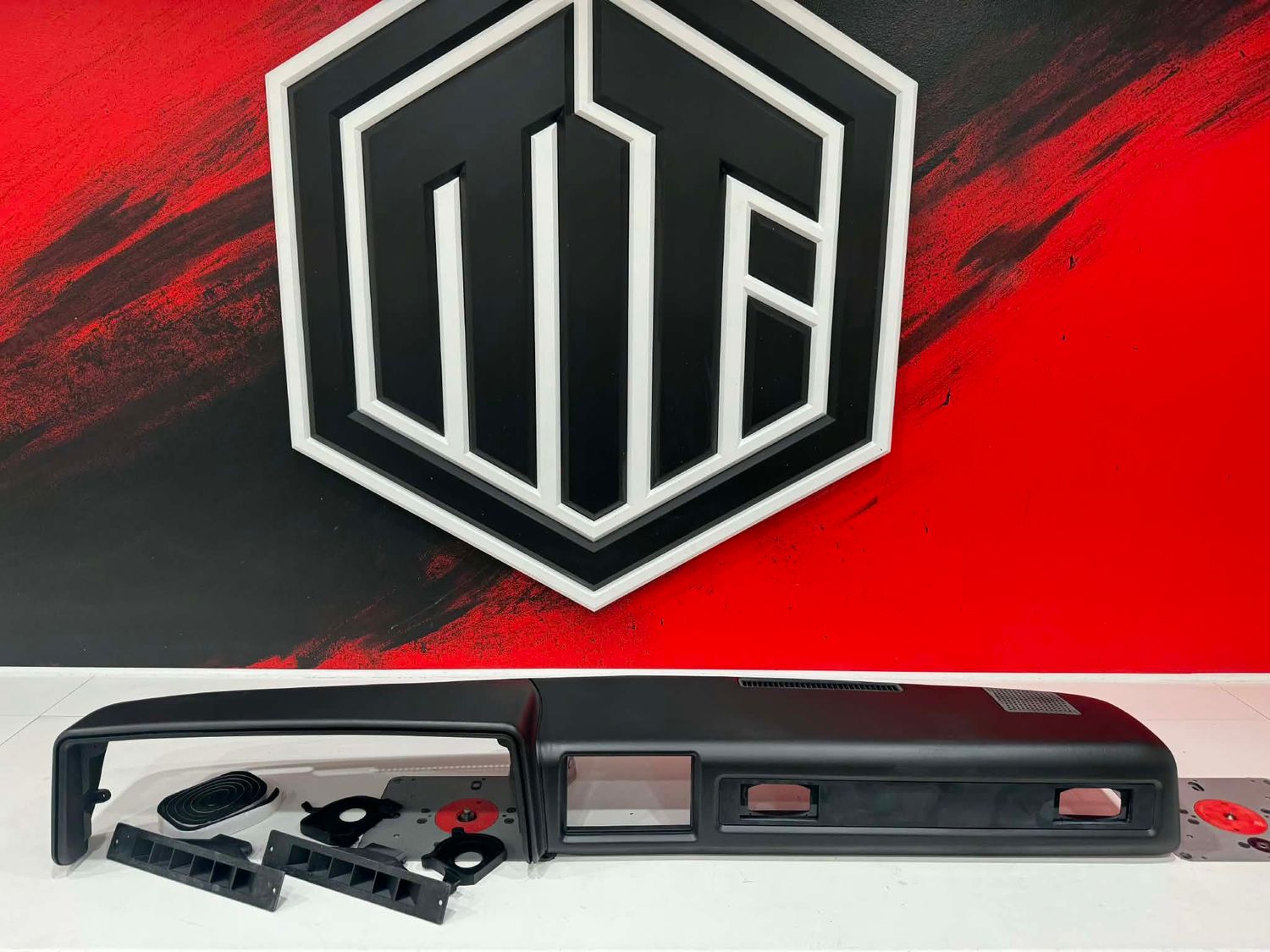 1981–1987 GM Squarebody Custom Dash Cap.