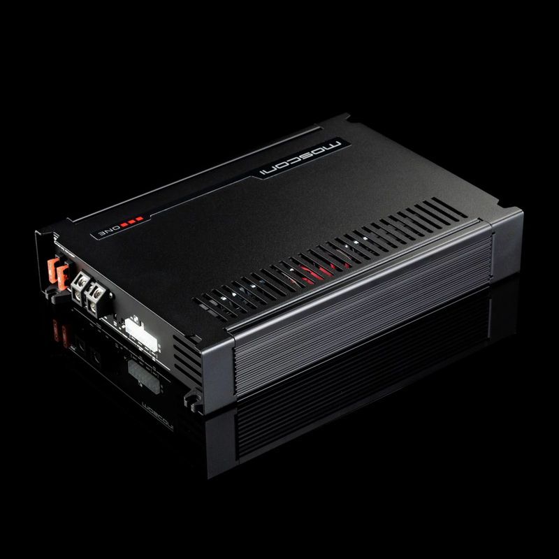 Mosconi ONE 6-10 DSP Amp, front-top angle
