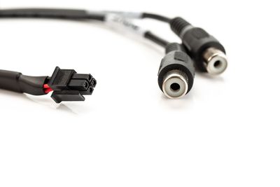 Mosconi EXT2-RCA cables with connections, close-up of connections