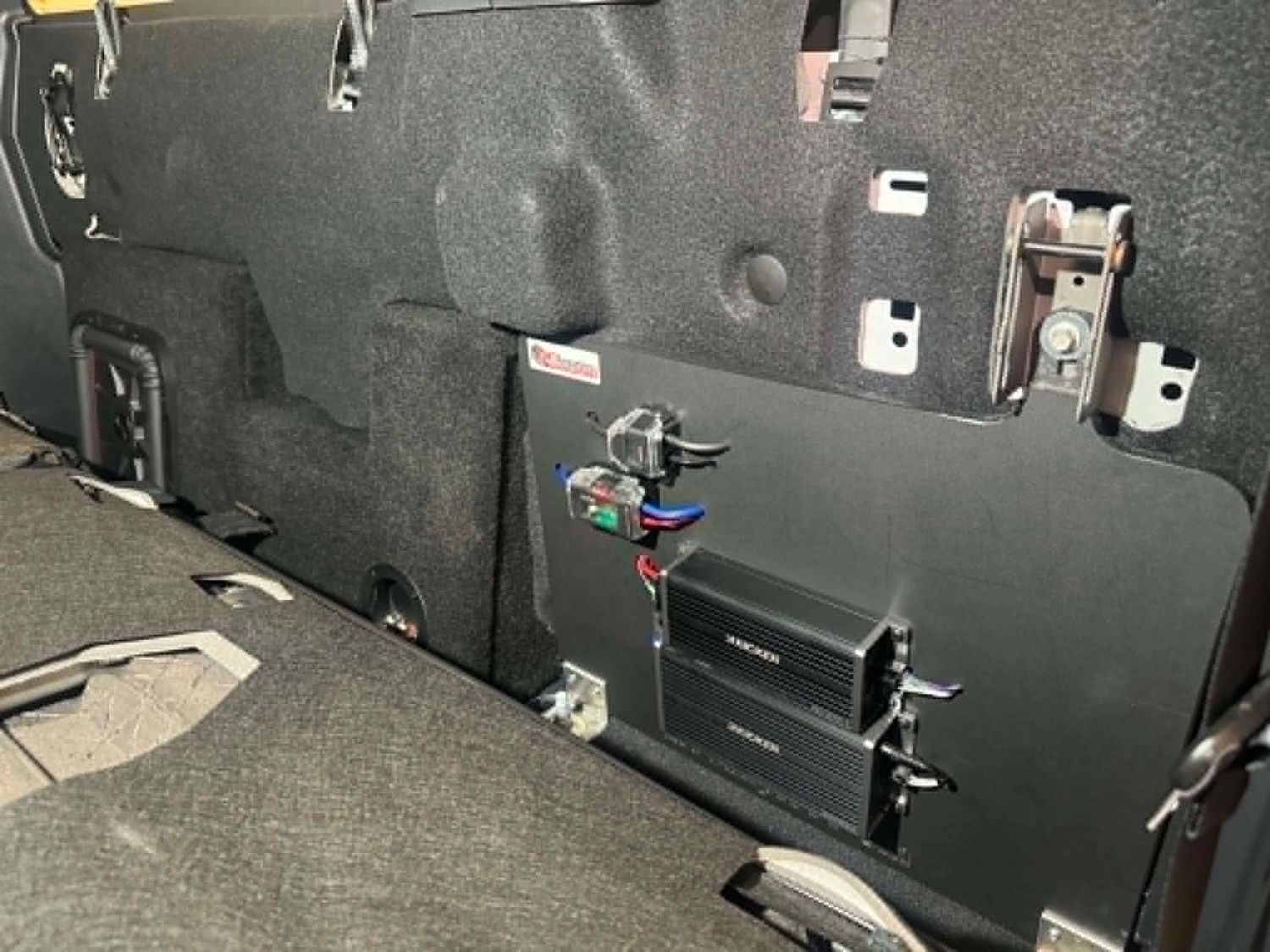 MTI Bundle Ford F-Series 5-Channel Kicker Behind The Seat Bundle