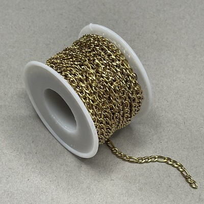 Cadena de Acero Fígaro Dorada Bañada en Oro 18 K. 8 x 4 x 0.8 mm
