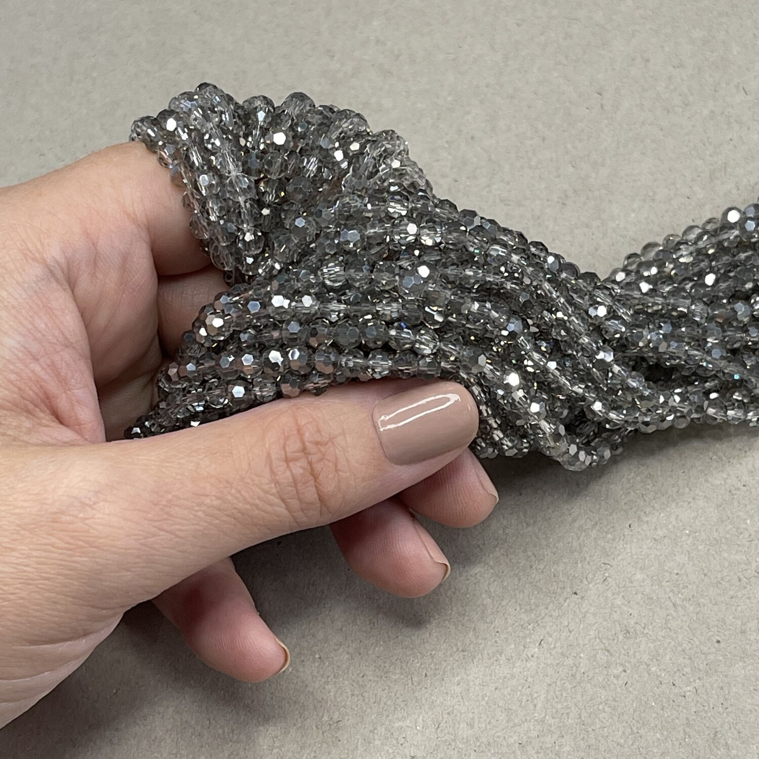 Cristal Redondo Facetado Transparente Lustre Gris 4 mm