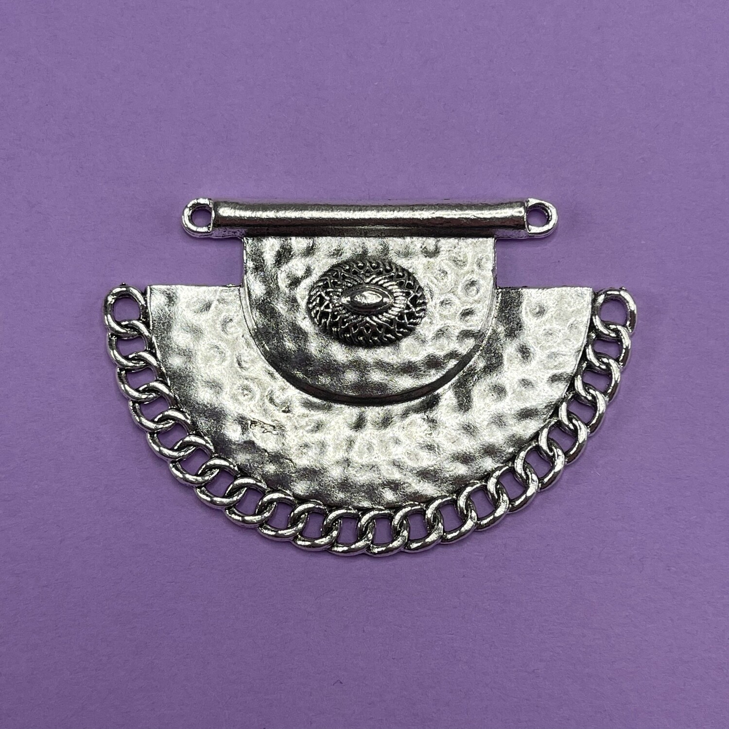 Dije de Metal Abanico Martillado 65 x 43 x 5 mm