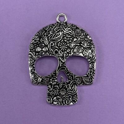 Dije de Metal Calabera Labrada 66 x 49 x 6 mm