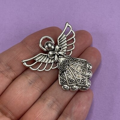 Dije de Metal Plateado Silueta de Ángel 43 x 37 x 4 mm