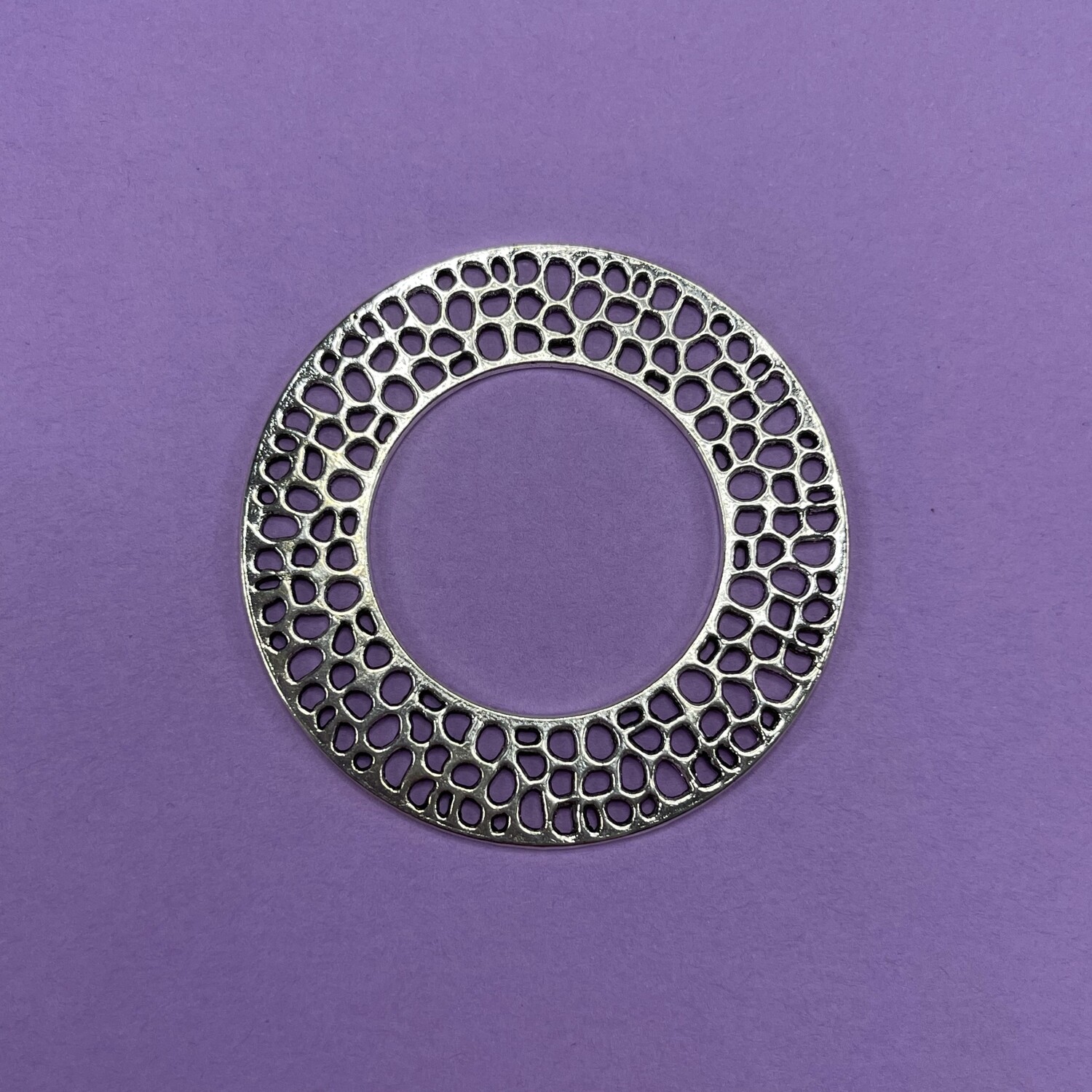 Dije de Metal Aro Calado 50 x 1.5 mm