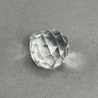 Dije de Cristal Redondo Facetado 34.5 x 32 mm Cristal