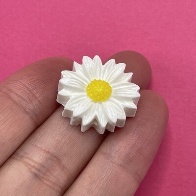 Acrílico Flor Opaca Margarita 22 x 22 x 7 mm