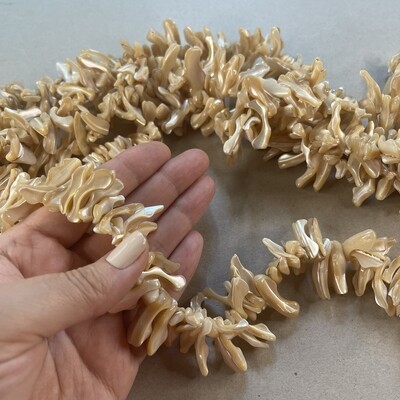 ​Piedra Natural Nácar Nuggets 10-30 x 5-10 x 5 mm Arena