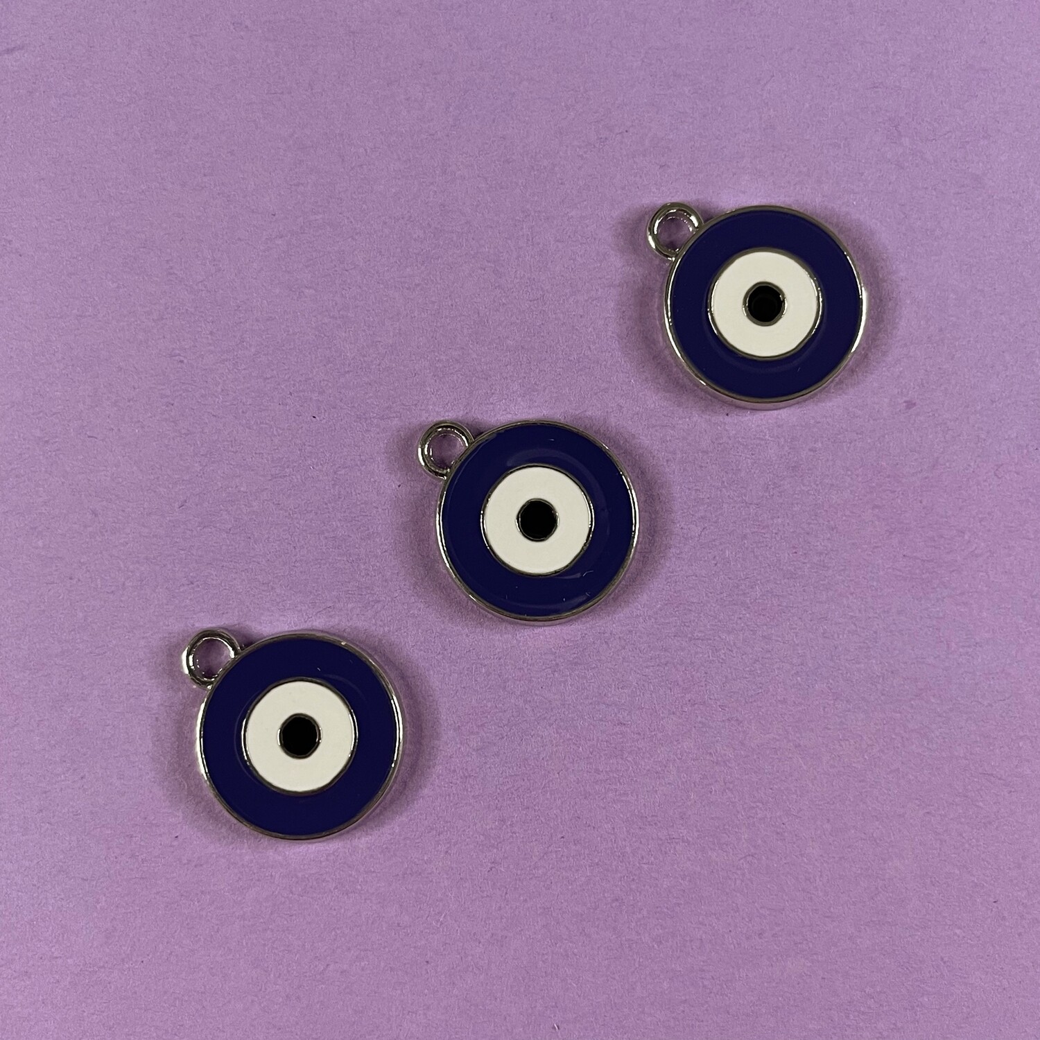 Dije de Metal Esmaltado Redondo Ojito Turco Azul 21 x 16 x 2 mm