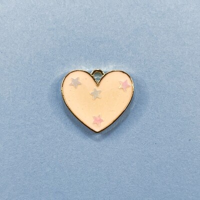 Dije de Metal Dorado Esmaltado Corazón Blanco con Estrellitas 17.5 x 15.5 x 2 mm