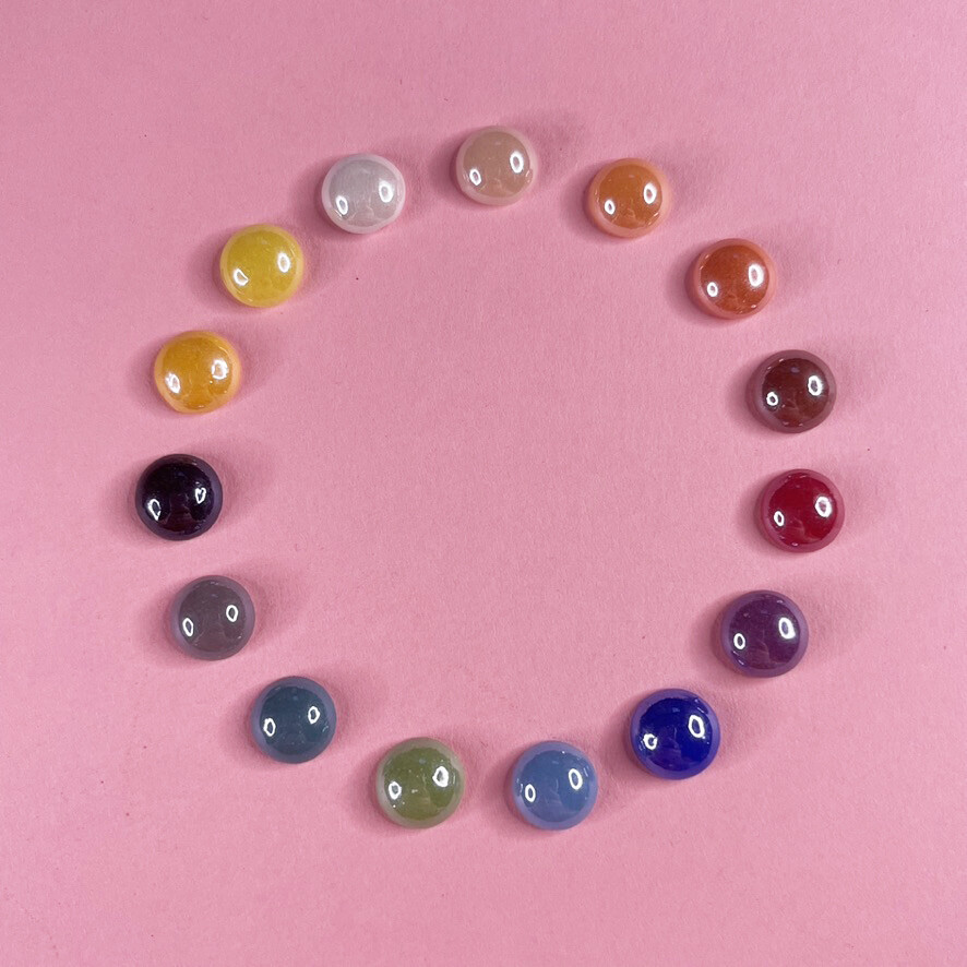 Cabuchón de Cerámica Redondo 8 x 3 mm Mix Colores