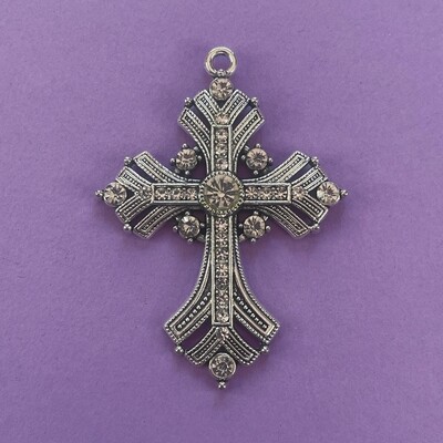 Dije de Metal Plateado Cruz con Strass Barroca 74 x 54 x 8 mm