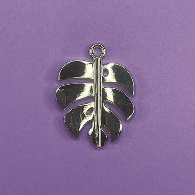 Dije de Metal Plateado Hoja Palma 44 x 33 x 2 mm
