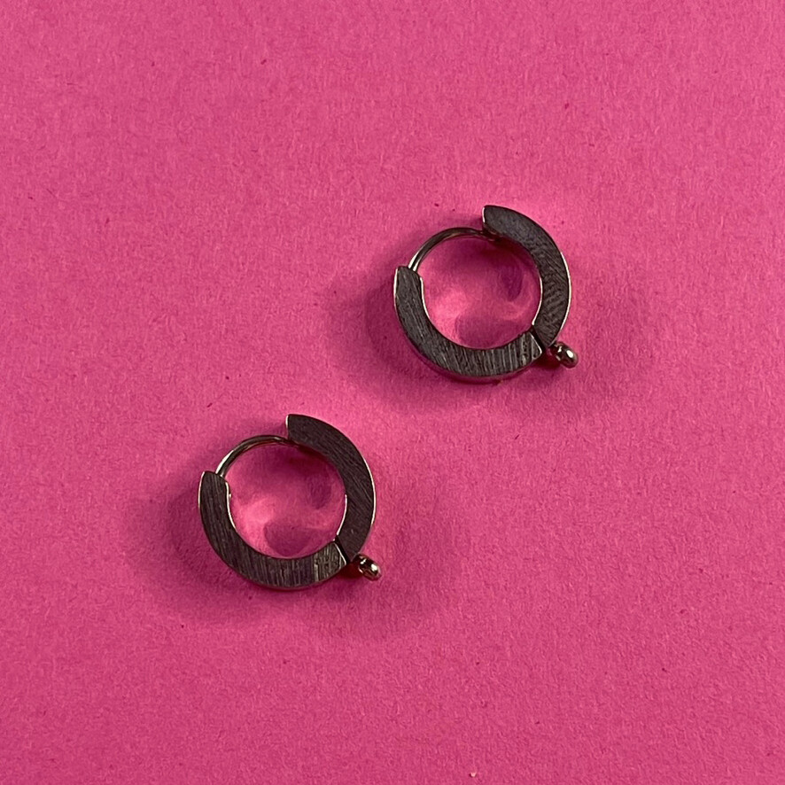 Caravana Aro de Acero Quirúrgico 15.5 x 14 x 3 mm