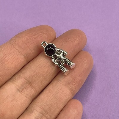 Dije de Metal Plateado Hombre Espacio 21 x 9 x 5 mm