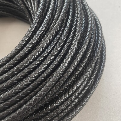 Cordón de Cuero Natural Trenzado 5 mm Negro (Descarne Teñido)