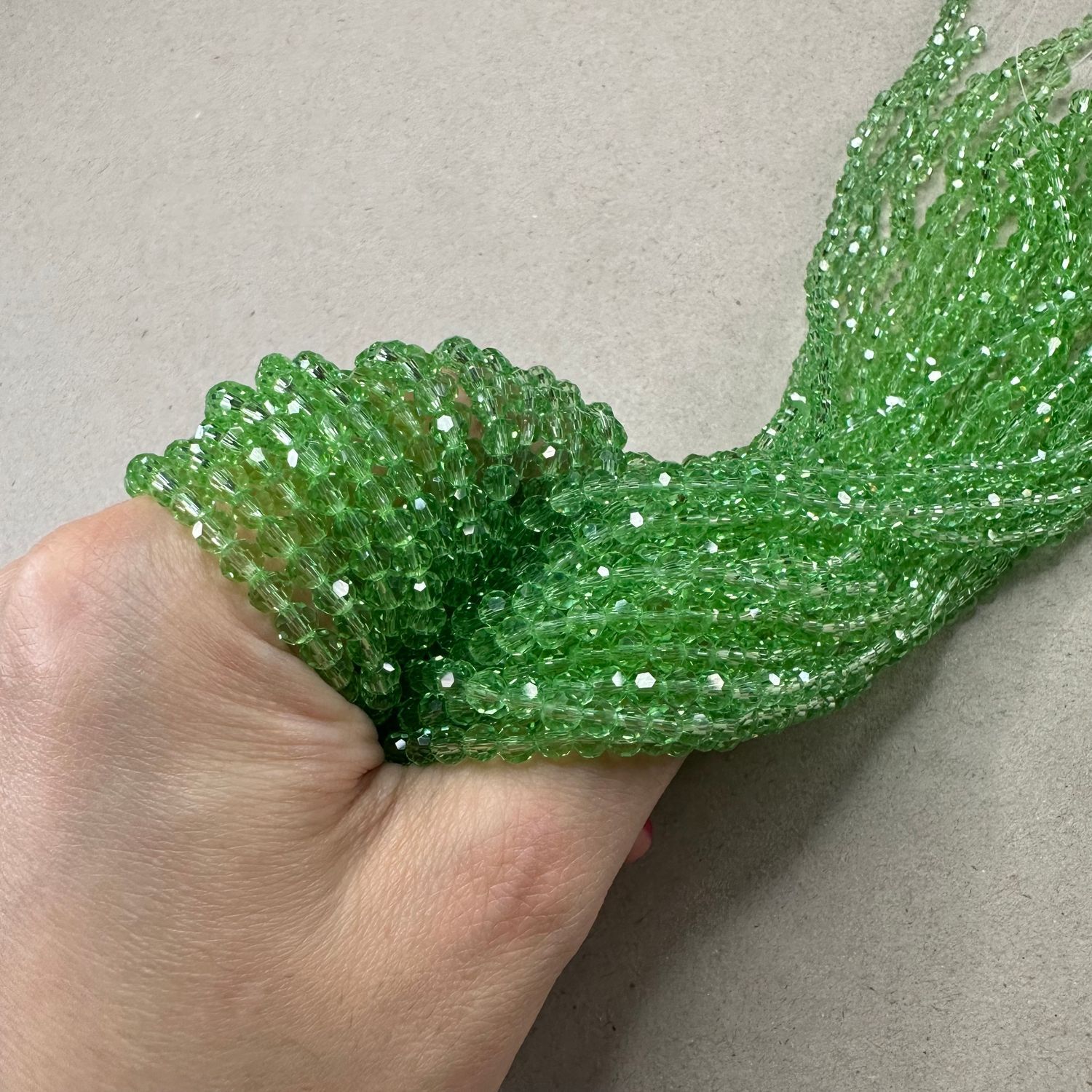 Cristal Redondo Facetado Transparente 4 mm Verde
