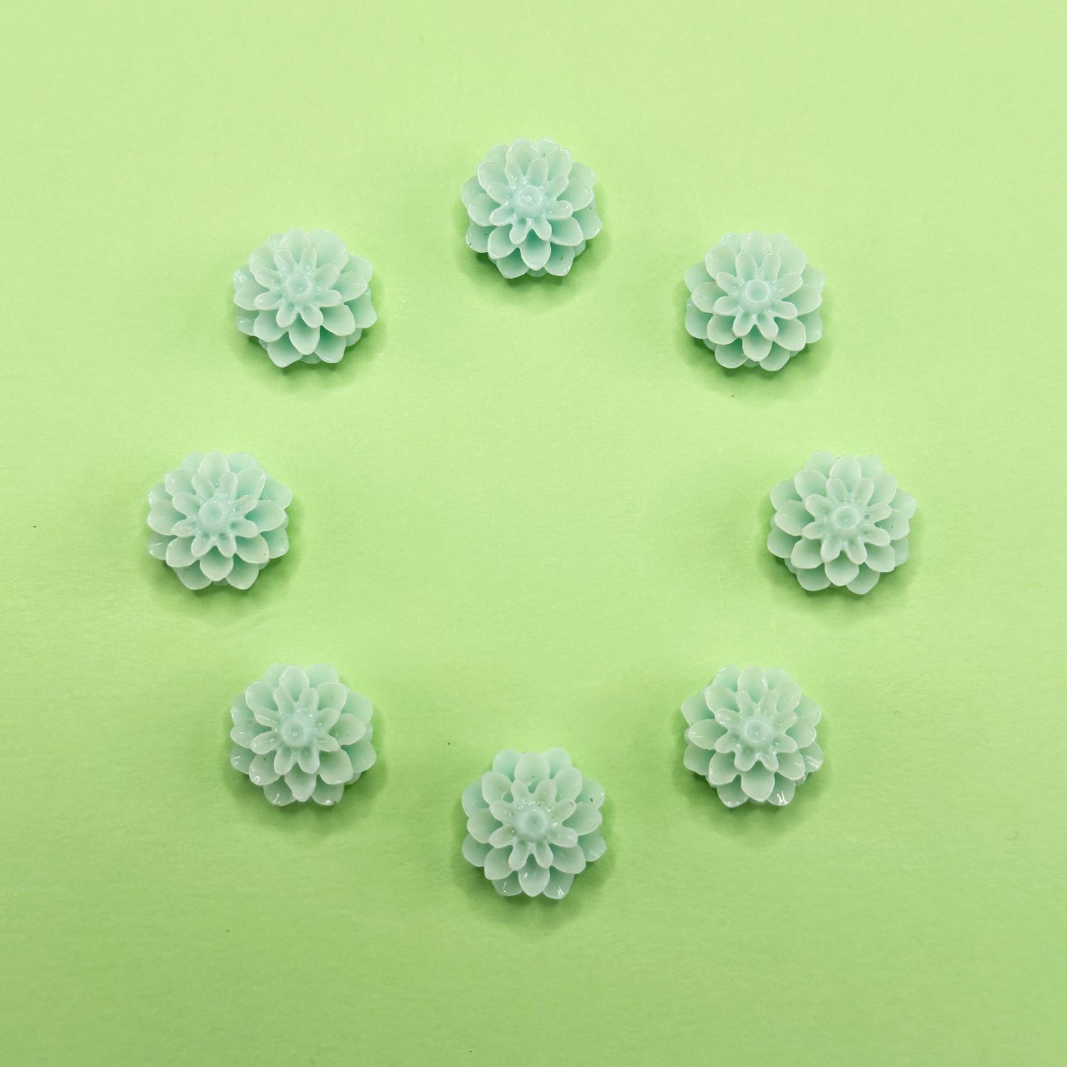 Cabuchón de Resina Flor 15 x 8 mm Verde Menta
