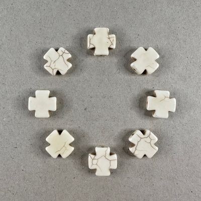 Dije / Cuenta de Piedra Sintética Turquesa Cruz 16 x 12 x 4 mm Natural