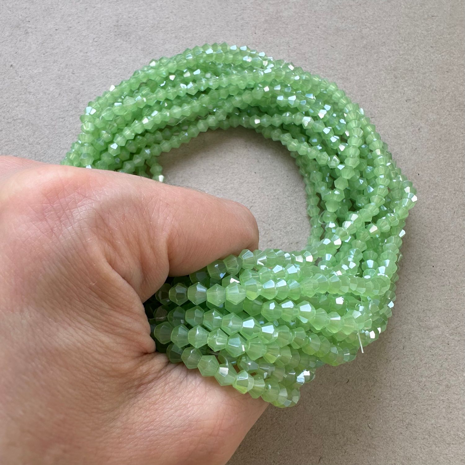 Cristal Bícono Facetado Gelly Lustre 4 x 4.5 mm Verde / VCBIF04MIX