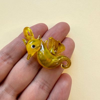 Dije de Cristal Murano Caballito de Mar Amarillo 40 x 27 x 11 mm