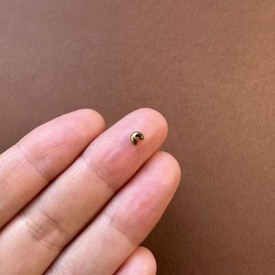 Terminal Bolita Cobertora de Acero Quirúrgico 3.5 x 4 mm Dorada