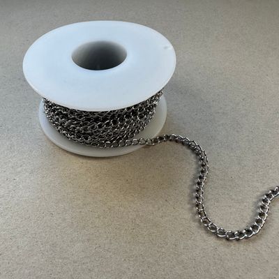 Cadena de Acero Quirúrgico Chata 5 x 3.5 x 0.8 mm