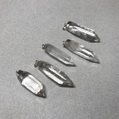 Dije de Piedra Natural Péndulo Facetado de Cuarzo Cristal 60 mm