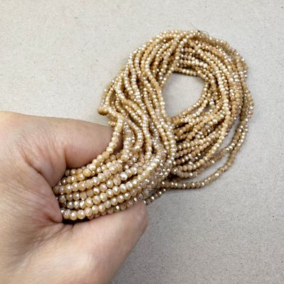 Cristal Dona Facetada Opaca Lustre 3 x 2.5 mm Arena
