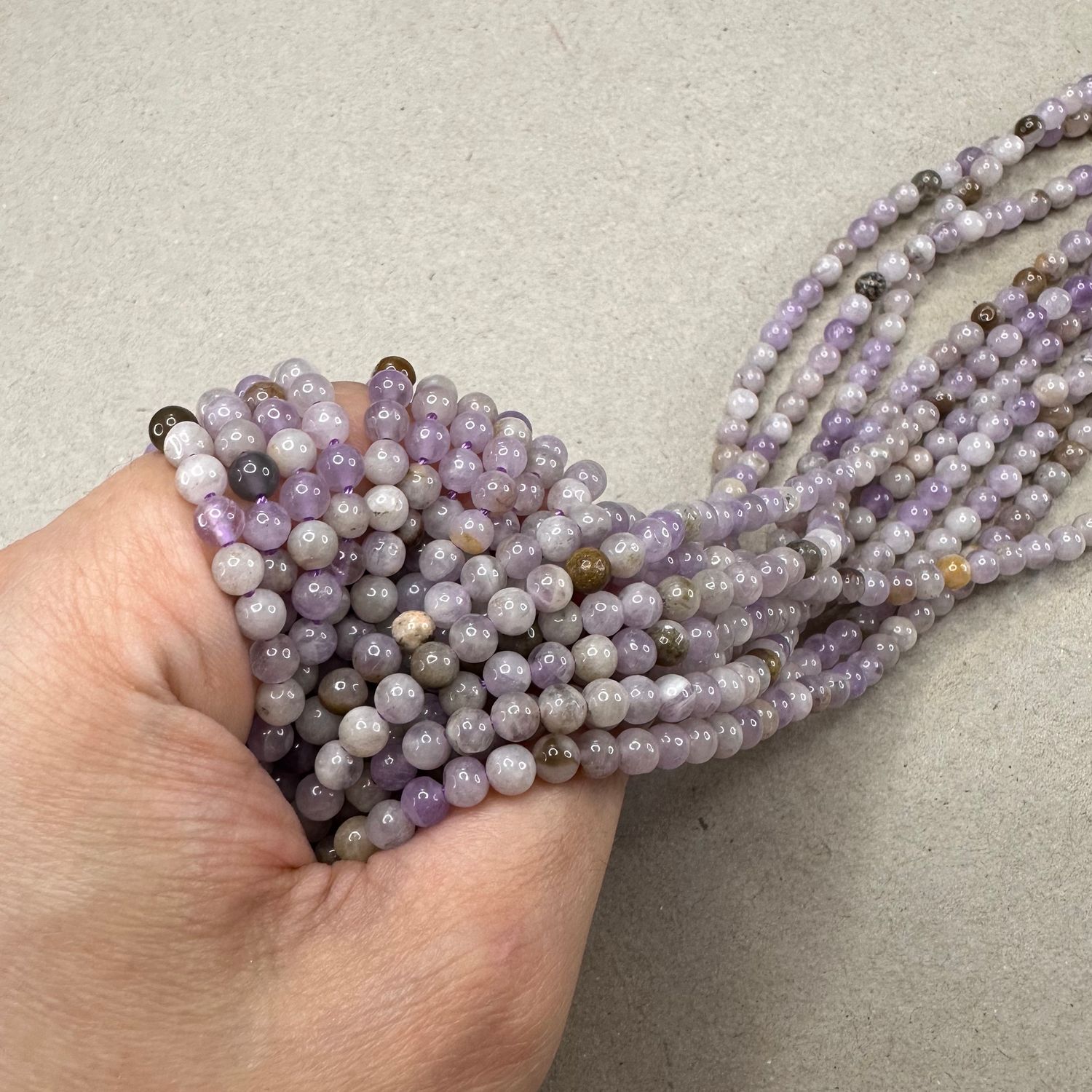 Piedra Natural Jade Lavanda Redondo 4, 6 y 8 mm