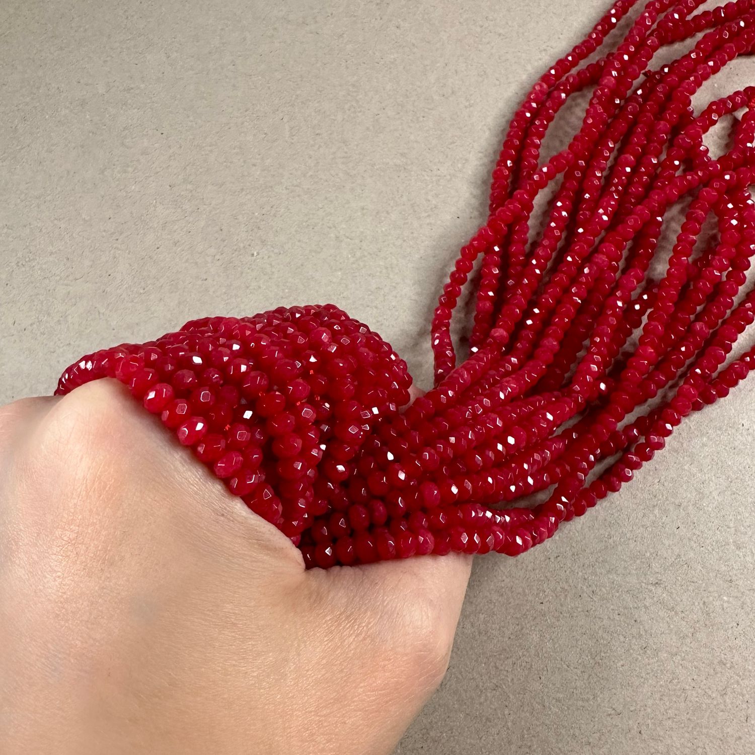 Piedra Natural Jade de Malasia 4 x 3 mm Rojo