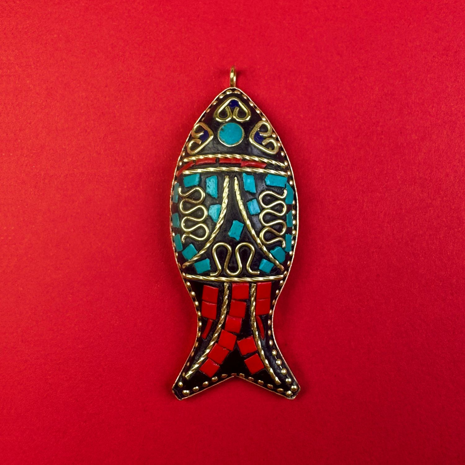 Dije de Metal Dorado Pez Indonesia 65 x 25 x 10 mm Combinado Rojo