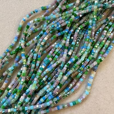Cristal Cubo Mini Lustre 2.5 x 2.5 mm MIX Verde, Celeste, Lavanda