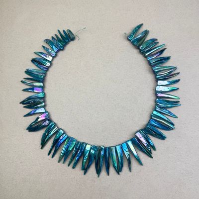 Piedra Natural Nácar Púas Teñidas AB (Tornasoladas) 14-35 x 4-10 x 8 mm Turquesa