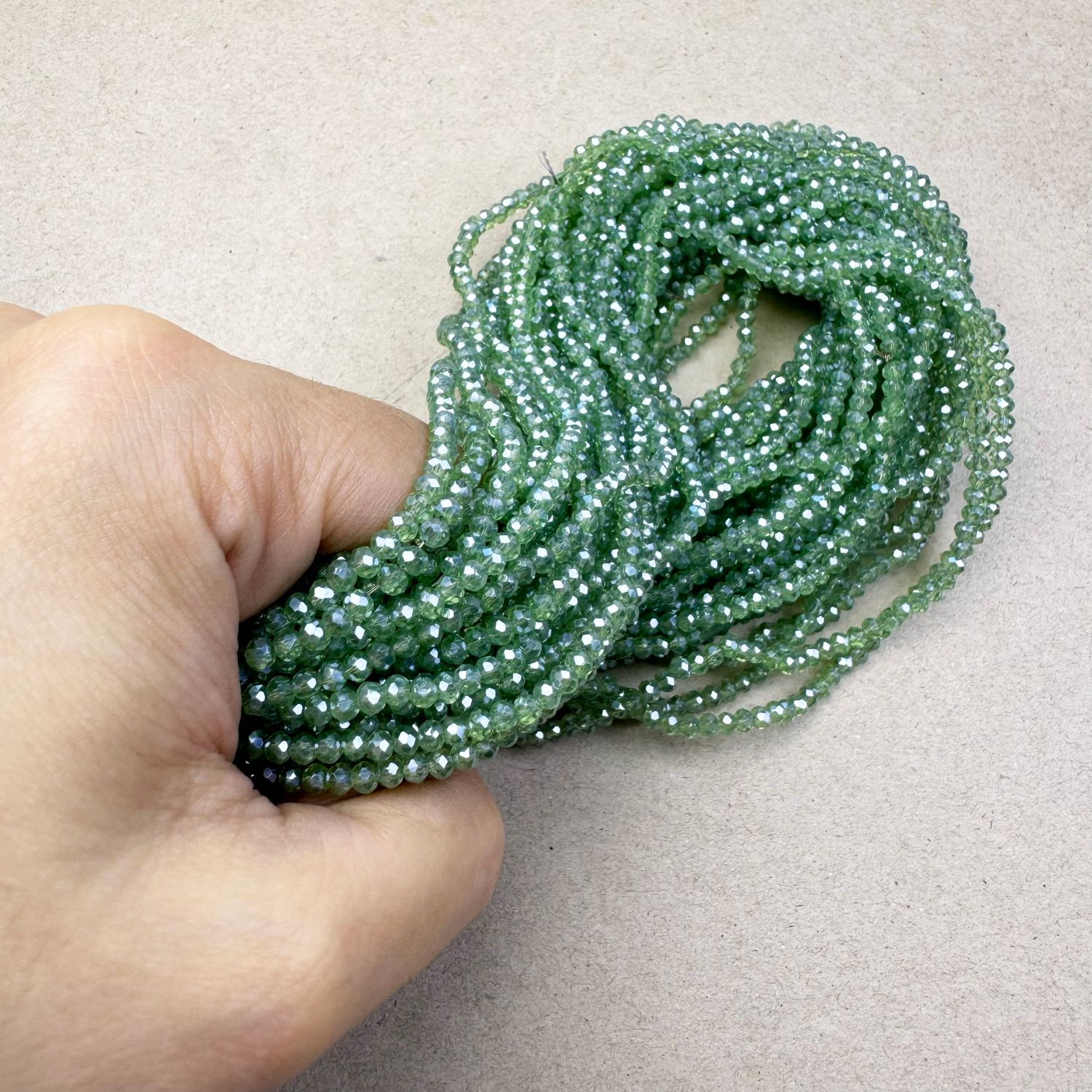 Cristal Dona Facetada Transparente Lustre 3 x 2.5 mm Verde Menta