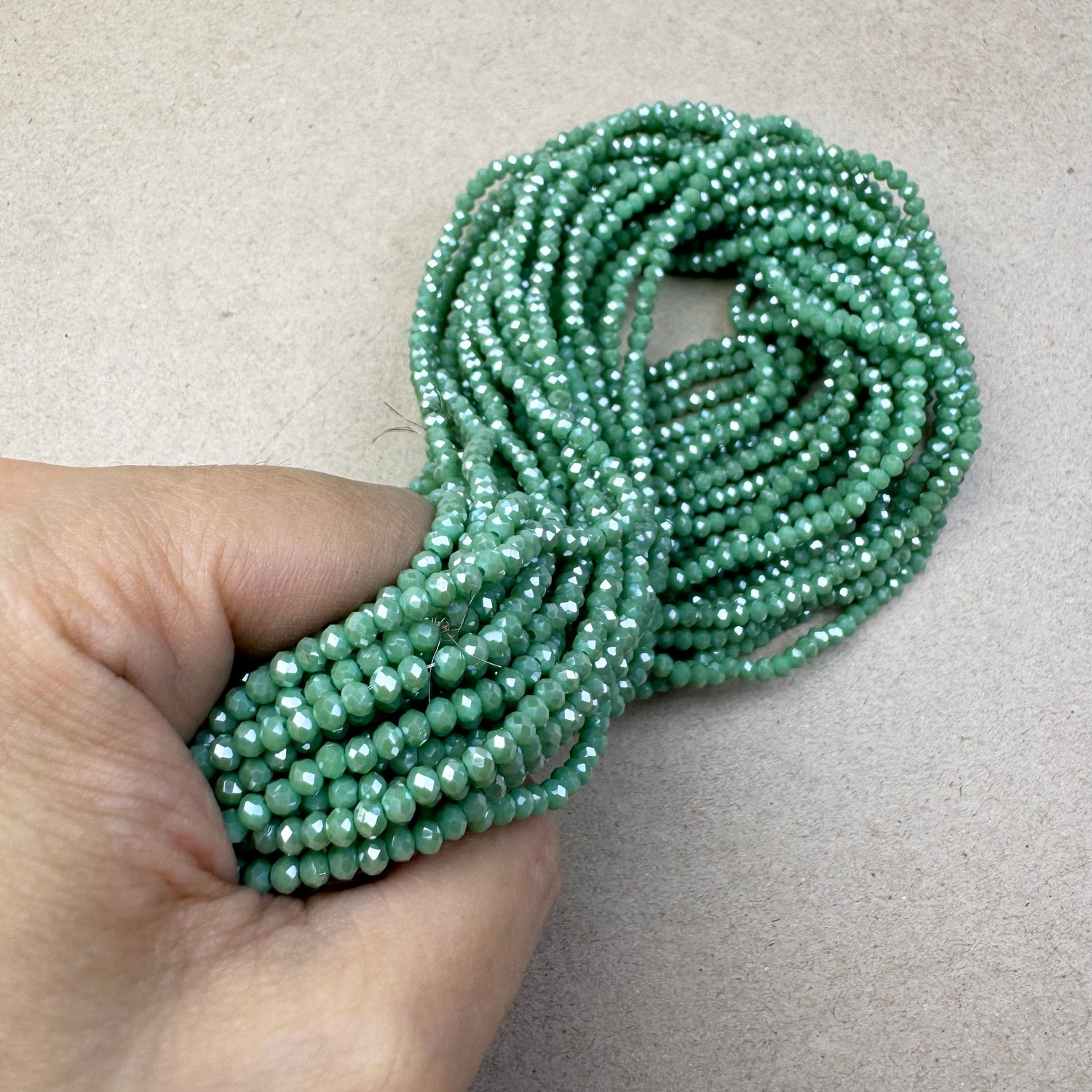 Cristal Dona Facetada Opaca Lustre 3 x 2.5 mm Verde Menta