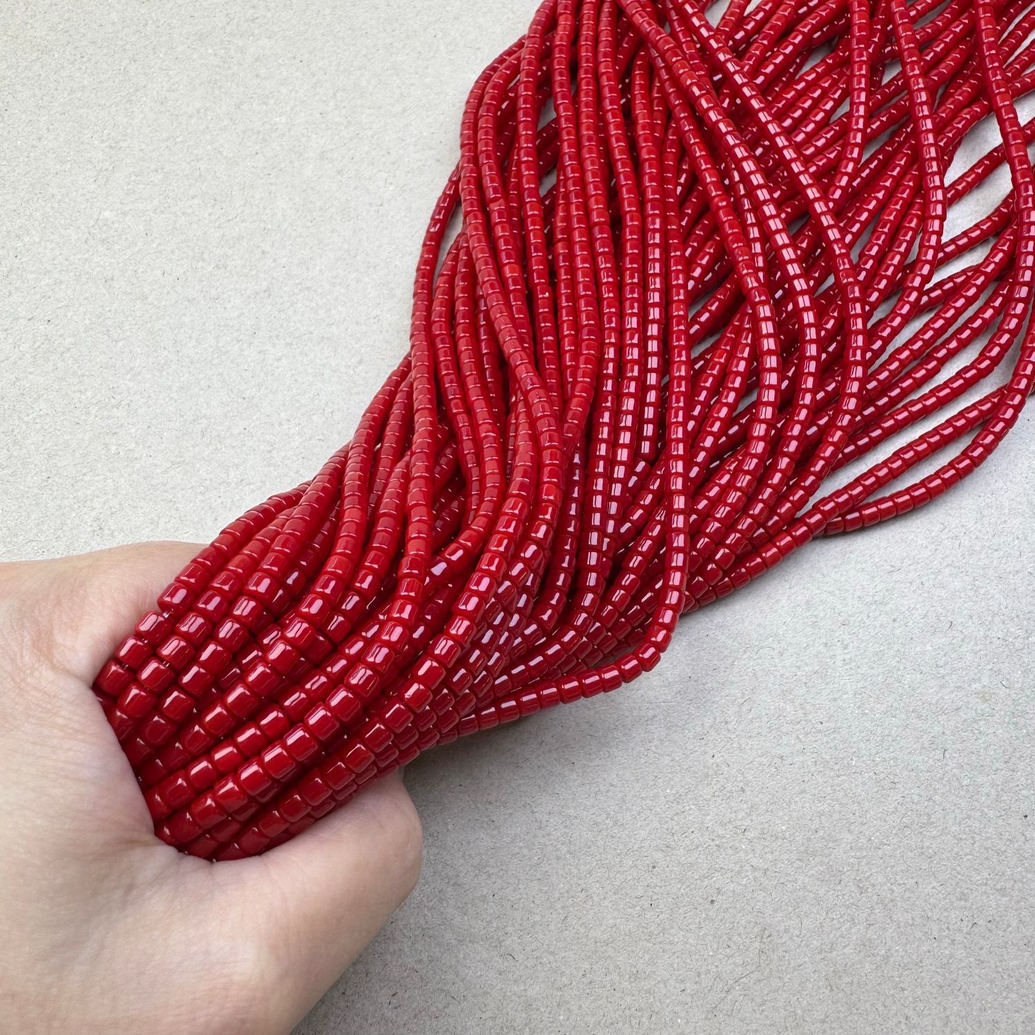 Vidrio Barril Opaco 4.5 x 3.5 mm Rojo