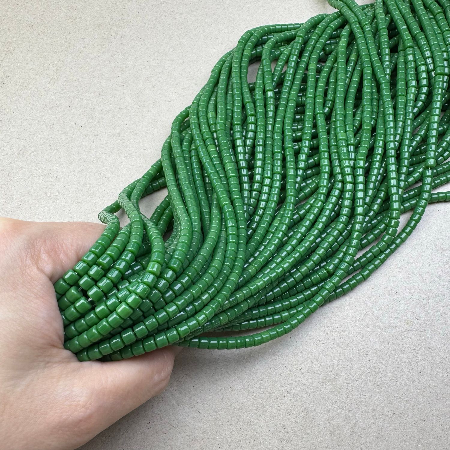 Vidrio Barril Opaco 4.5 x 3.5 mm Verde