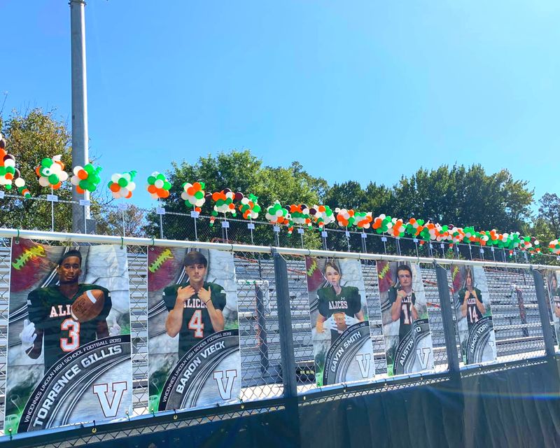 Topiary Swirls - Spirit Balls Topiary Swirls - Spirit Balls