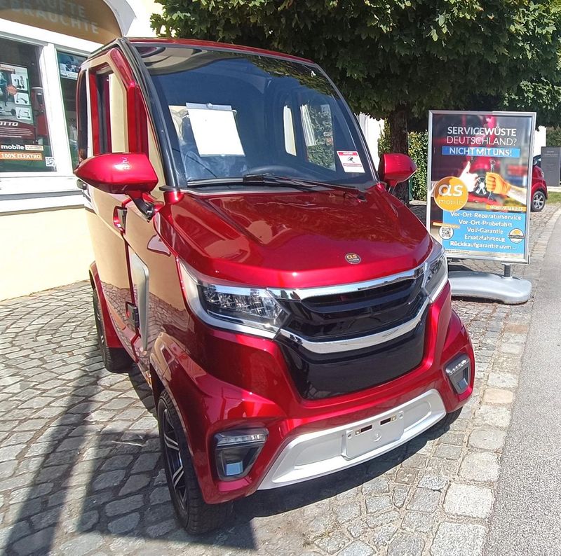 E- Kabinenroller AS-8000 1.0 rot | SONDERAKTION LAGERAUFLÖSUNG HERSTELLER | 45 km/h oder 25 km/h | Mopedauto,  Microcar, Miniauto