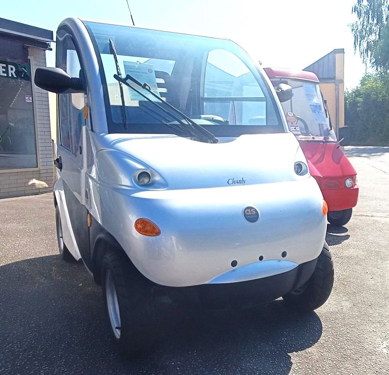 Elektromobil CHARLY PLUS gebraucht | 15 km/h | E- Kabinenroller, Krankenfahrstuhl, Seniorenmobil - Fahren ohne Führerschein