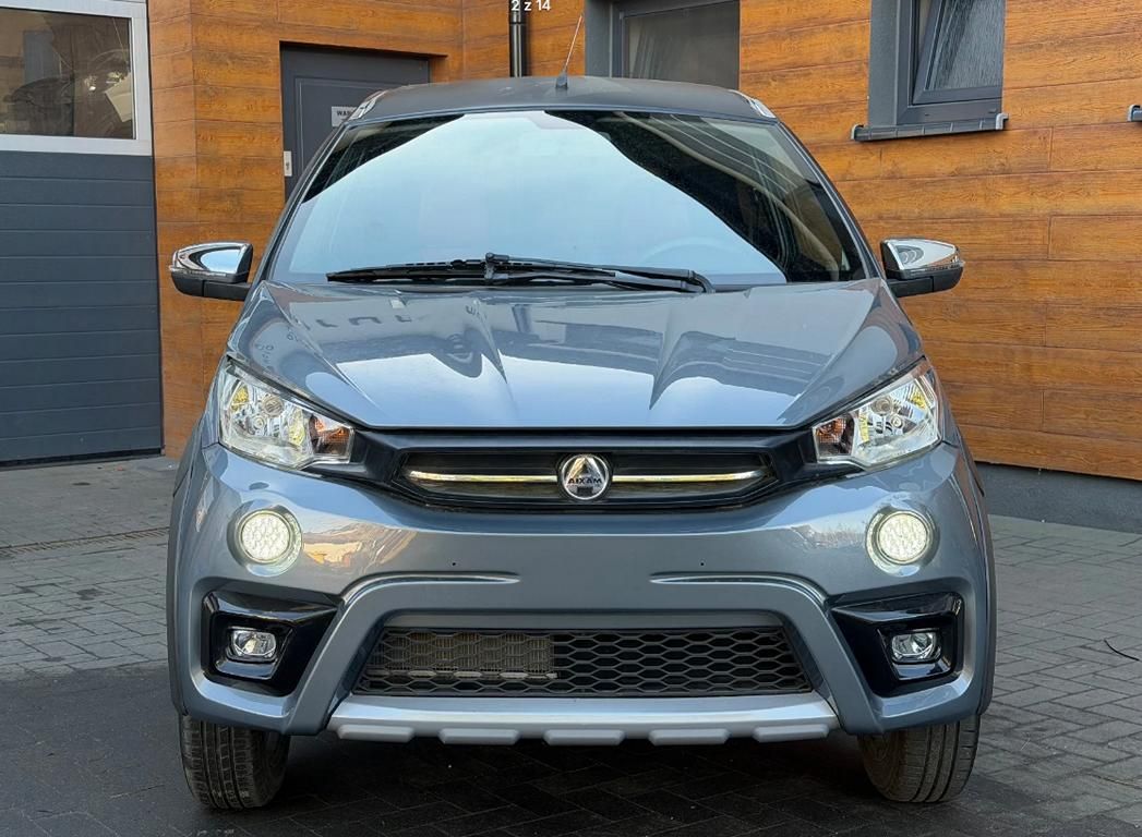 AIXAM Crossover 7814 km Diesel Mopedauto 45 km/h Microcar Ligier AIXAM Crossover 7814 km Diesel Mopedauto 45 km/h Microcar Ligier