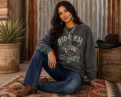 Hoodies & Sweatshirts
