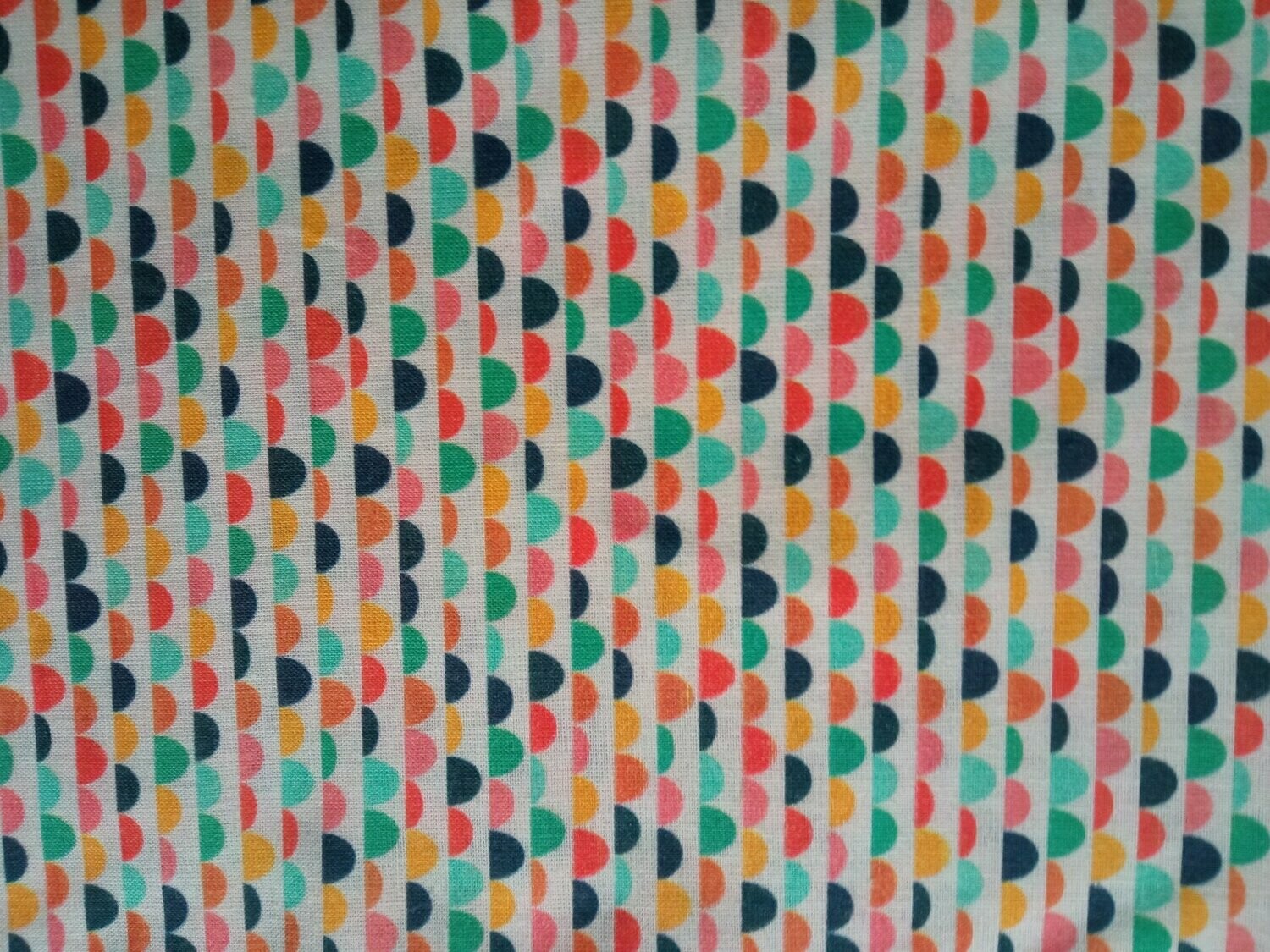 Tela semicirculos colores