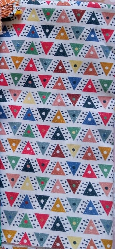 Tela triangulos colores