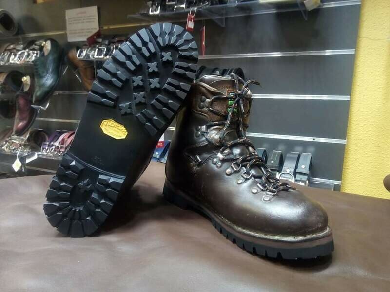 SUELA COMPLETA PISO MONTAÑA VIBRAM 1149
